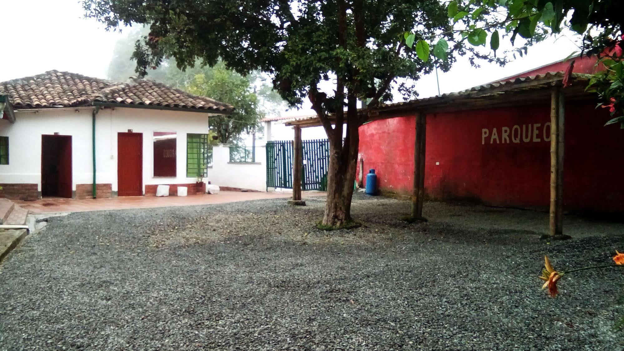 Eco Lodge La Juanita Manizales Exterior foto